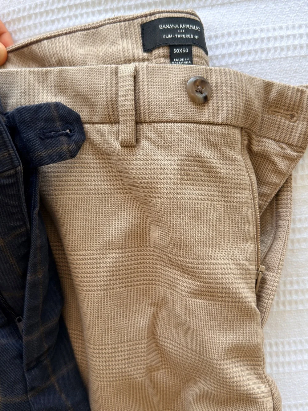 Bundle of 5 Banana Republic Chinos / Pants – Size 30